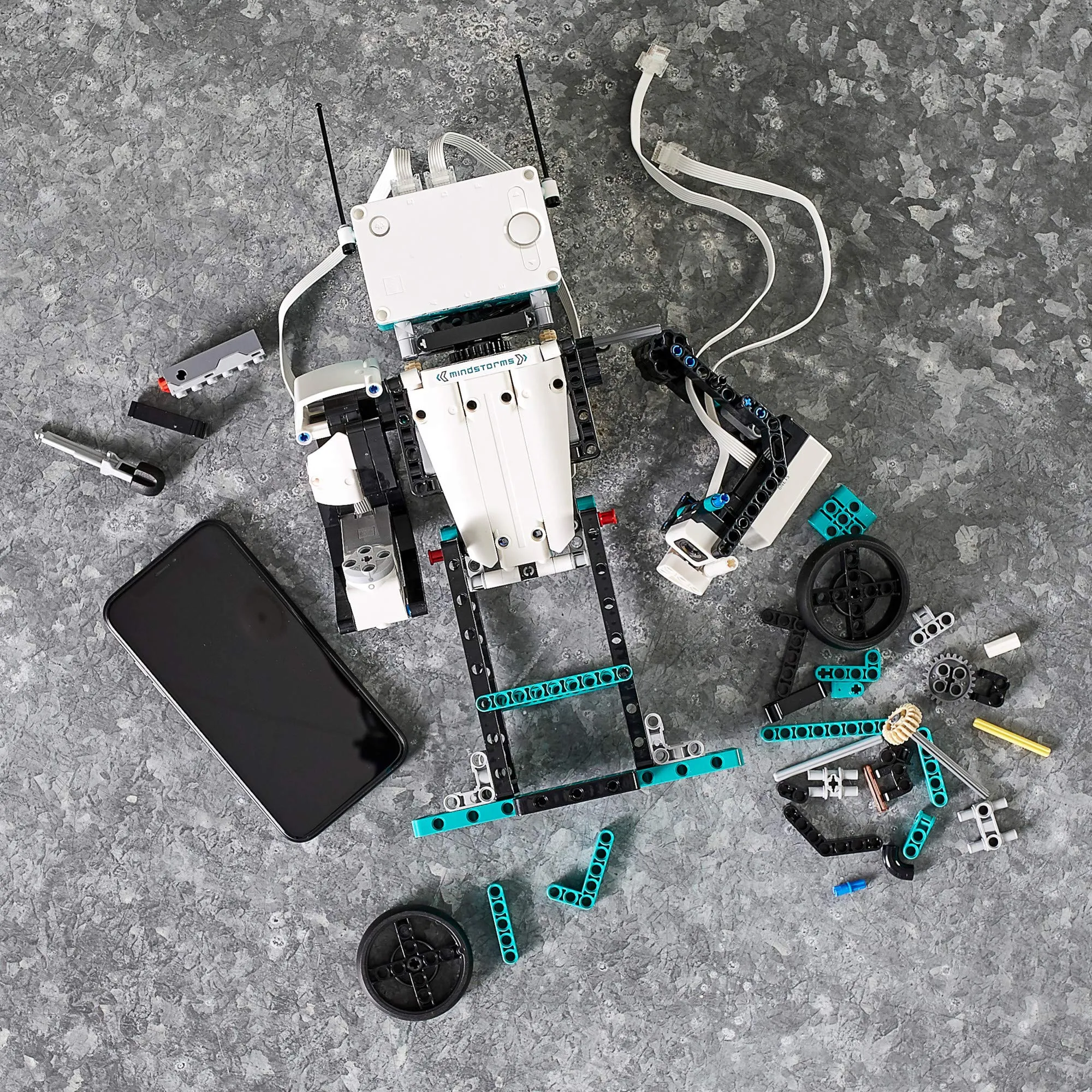Innovative Tech Builders: Unleash Your Creativity with an Incredible Robotic Building Set for All Ages