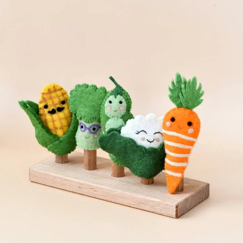 Tara Treasures Vegetable Finger Puppet Set